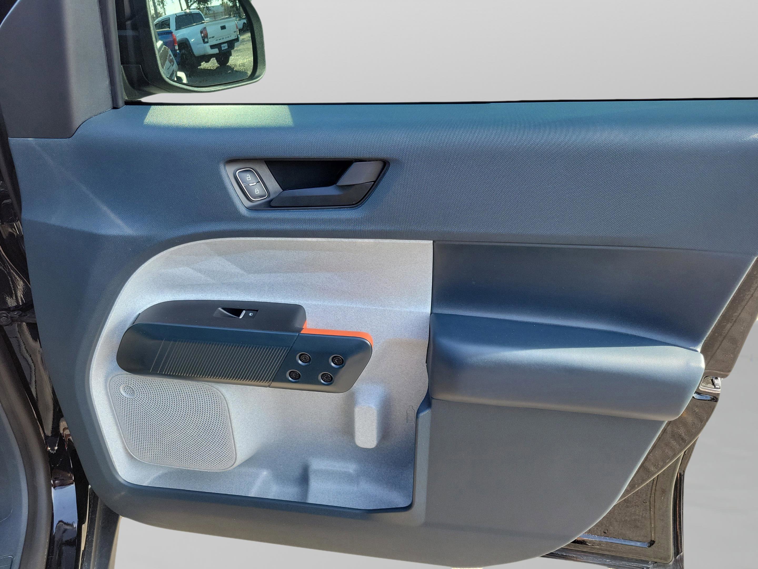 Certified 2024 Ford Maverick XLT w/ XLT Luxury Package image 30