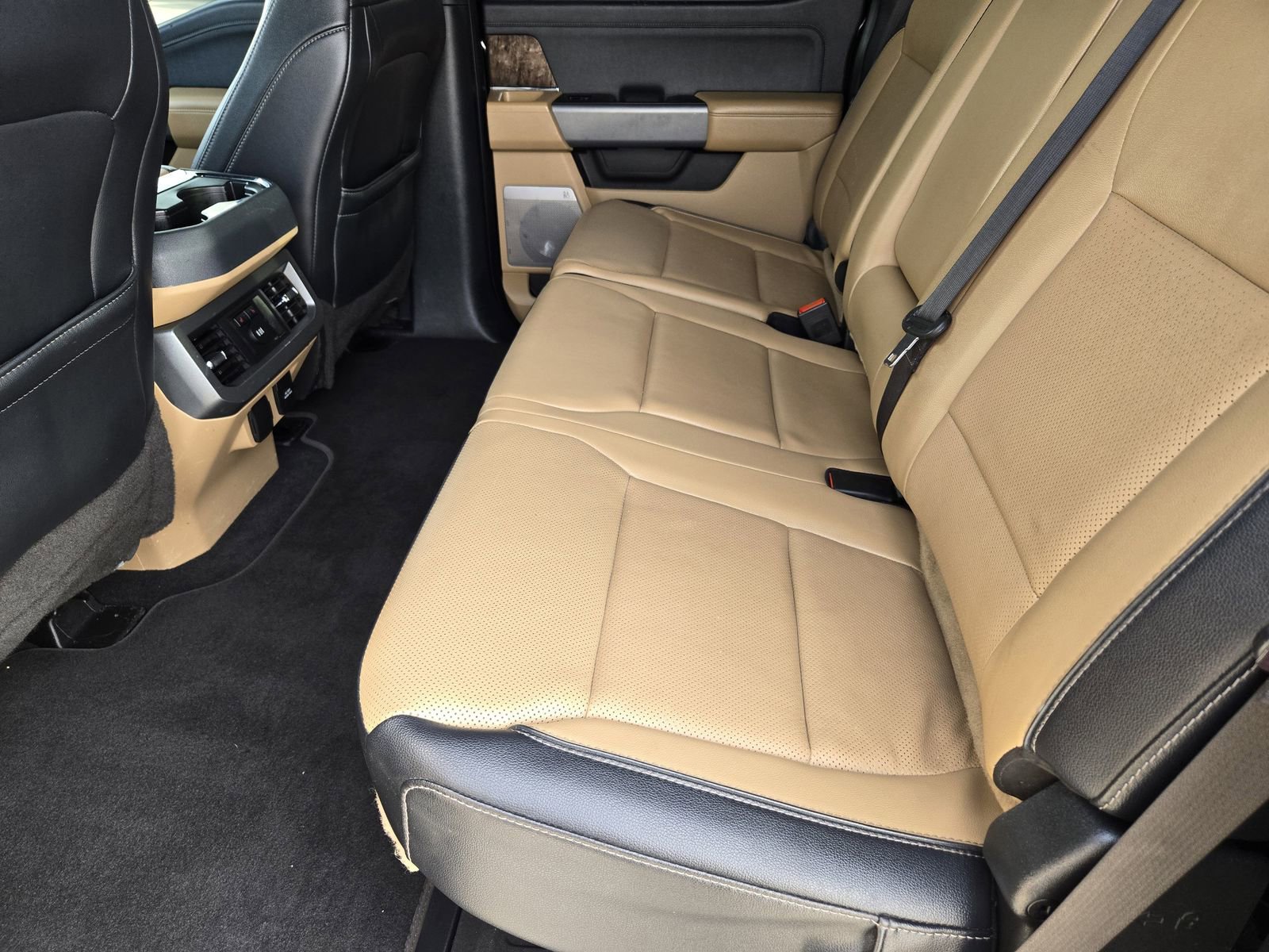 Certified 2023 Ford F350 Lariat w/ Chrome Package image 30