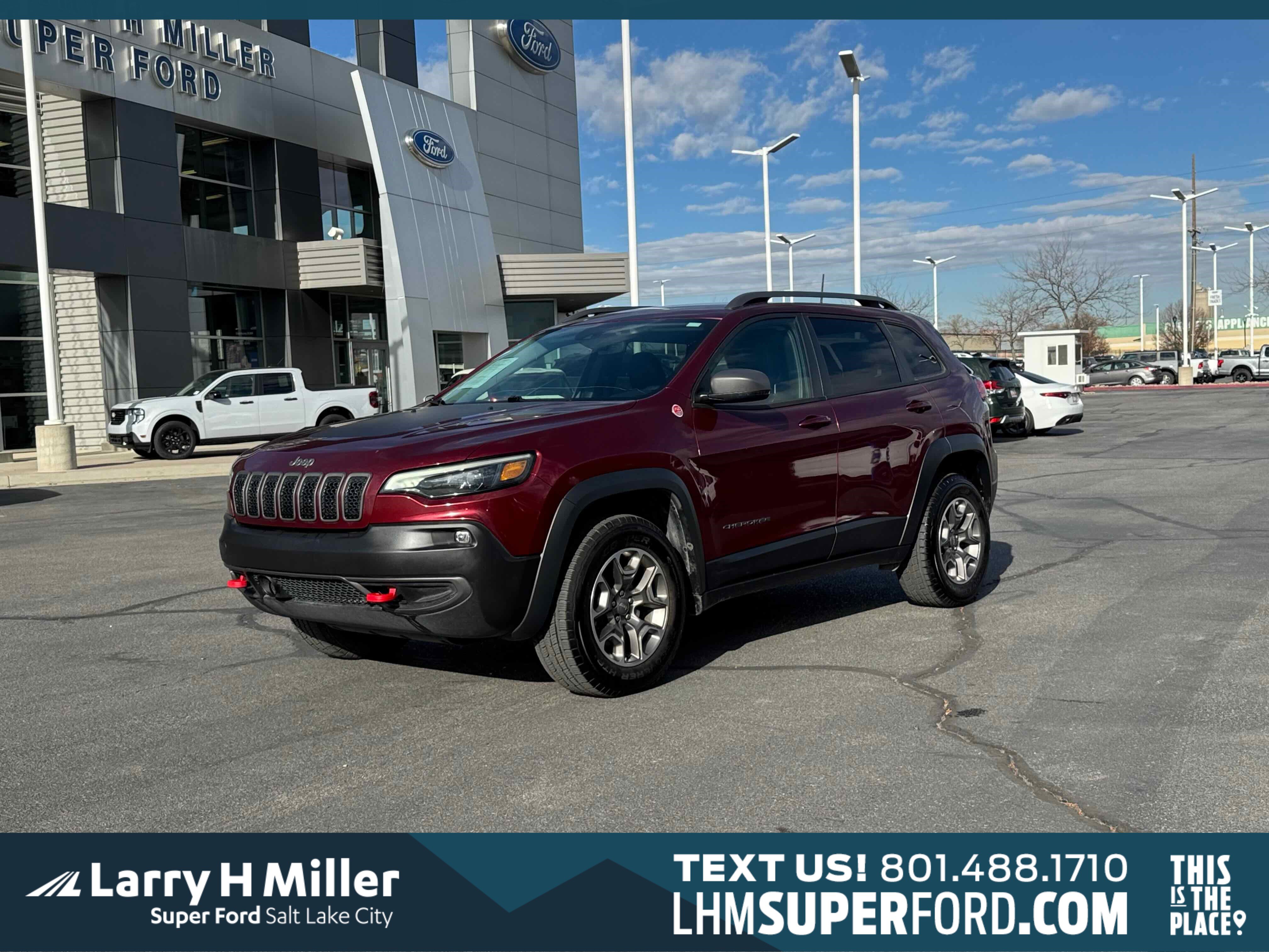 Used 2021 Jeep Cherokee Trailhawk w/ Comfort/Convenience Group image 1