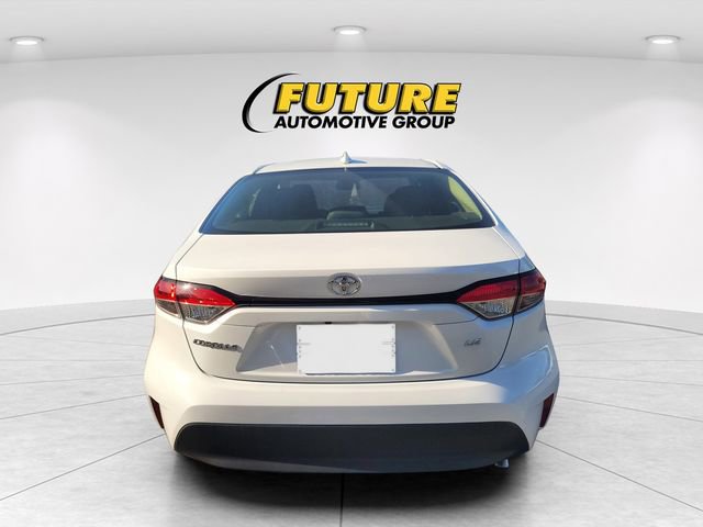 Used 2024 Toyota Corolla LE FWD image 4