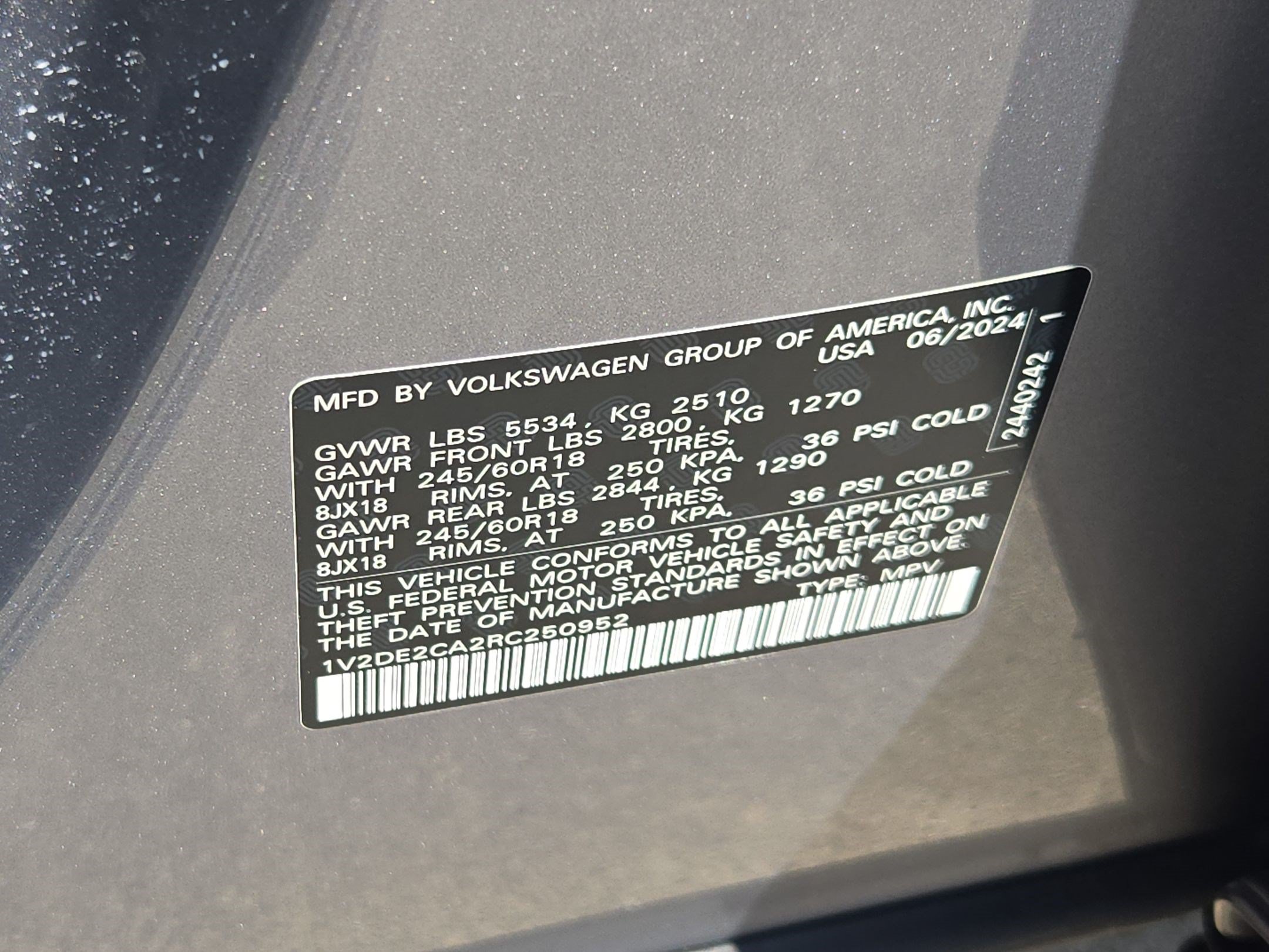 Used 2024 Volkswagen Atlas Cross Sport SE FWD image 34