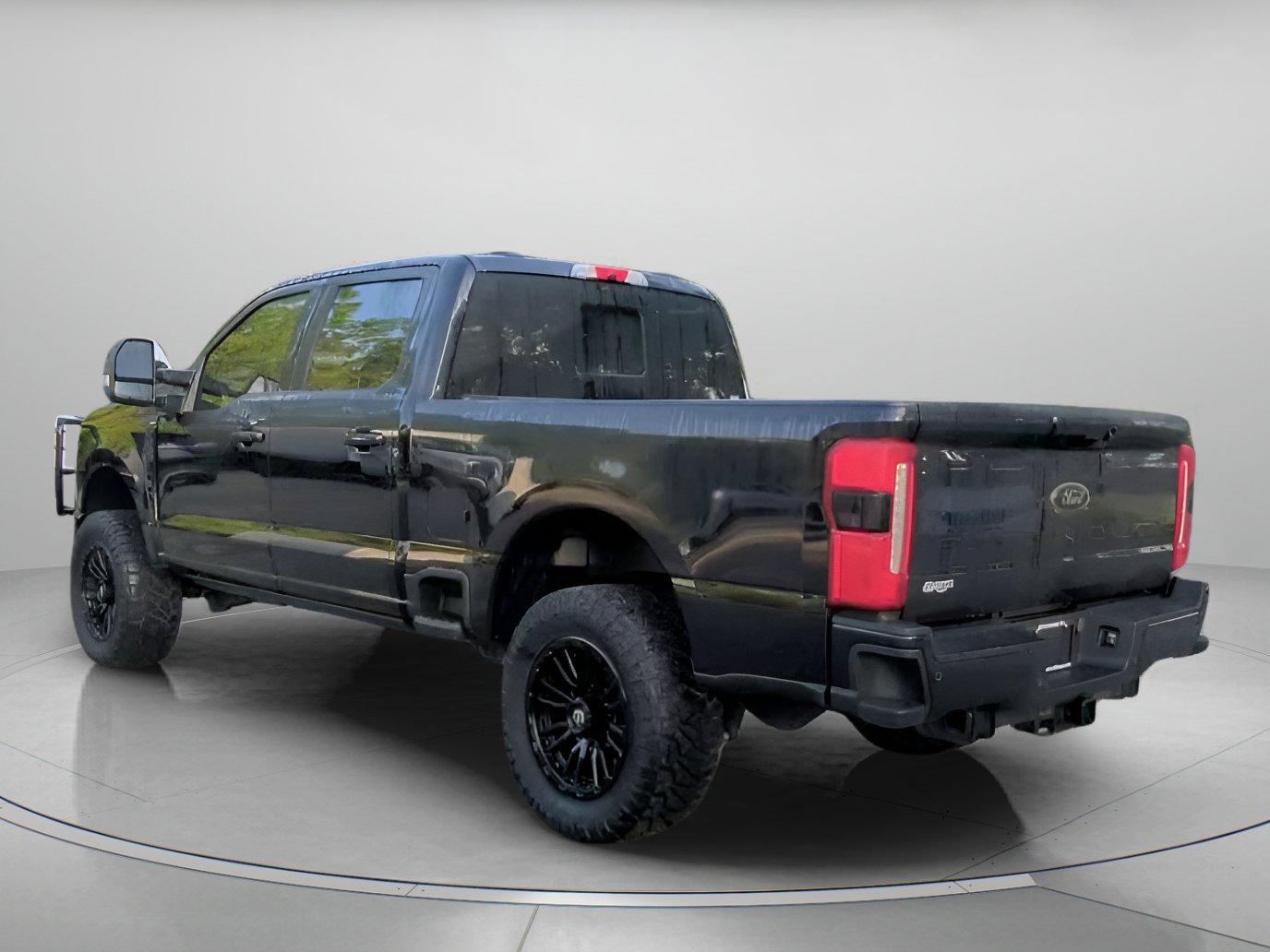 Certified 2025 Ford F250 Lariat w/ Black Appearance Package AWD/4WD image 21