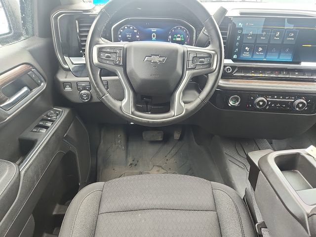 Used 2023 Chevrolet Silverado 1500 RST w/ Protection Package AWD/4WD image 9