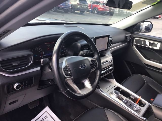 Certified 2023 Ford Explorer XLT w/ Equipment Group 202A image 8