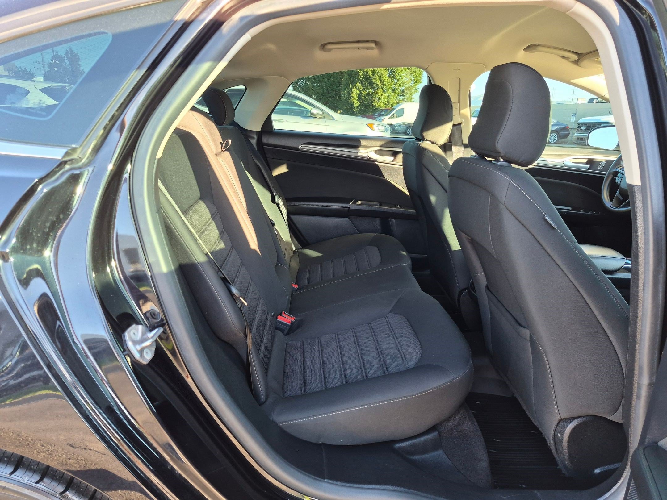 Certified 2020 Ford Fusion SE AWD/4WD image 31