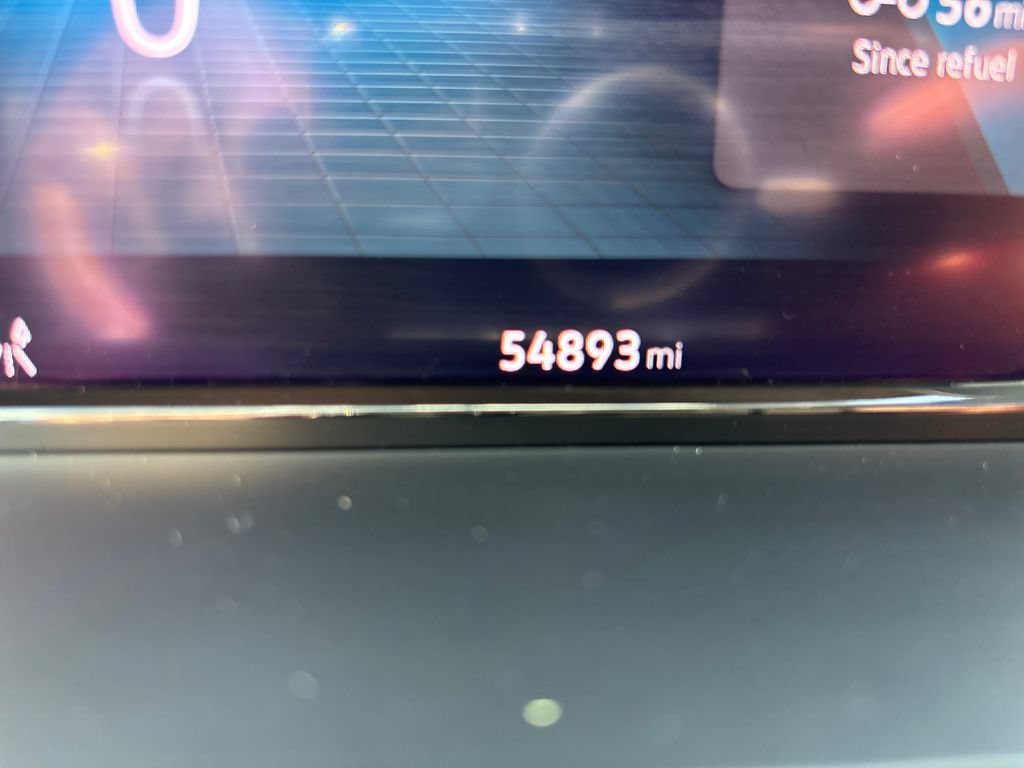 Used 2024 Volkswagen Atlas SE AWD/4WD image 17