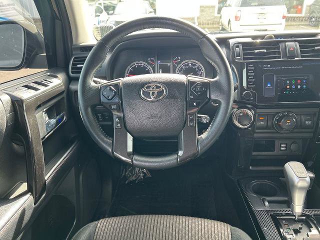 Used 2022 Toyota 4Runner TRD Off-Road AWD/4WD image 9