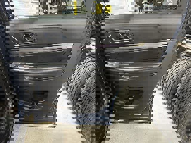 Certified 2018 Ford Explorer XLT image 29