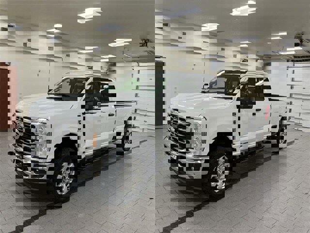 Certified 2024 Ford F350 XLT image 3