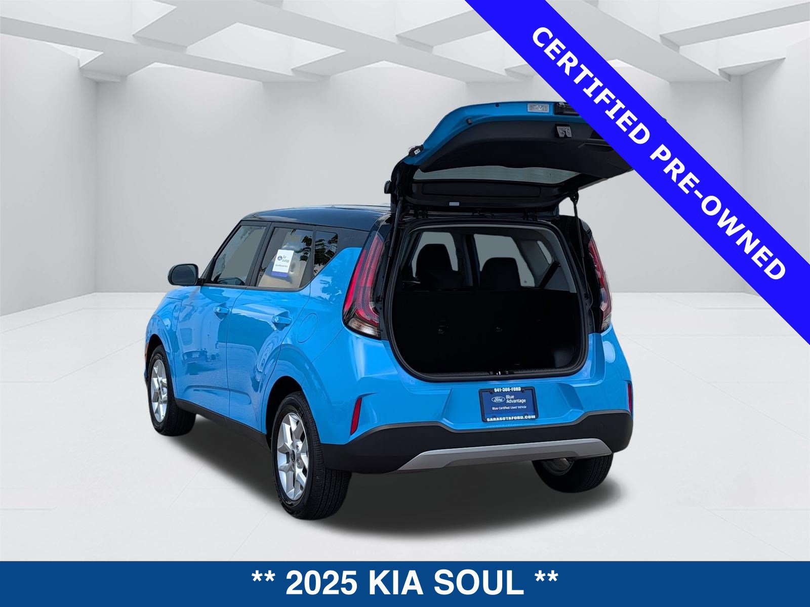 Used 2025 Kia Soul S FWD image 14