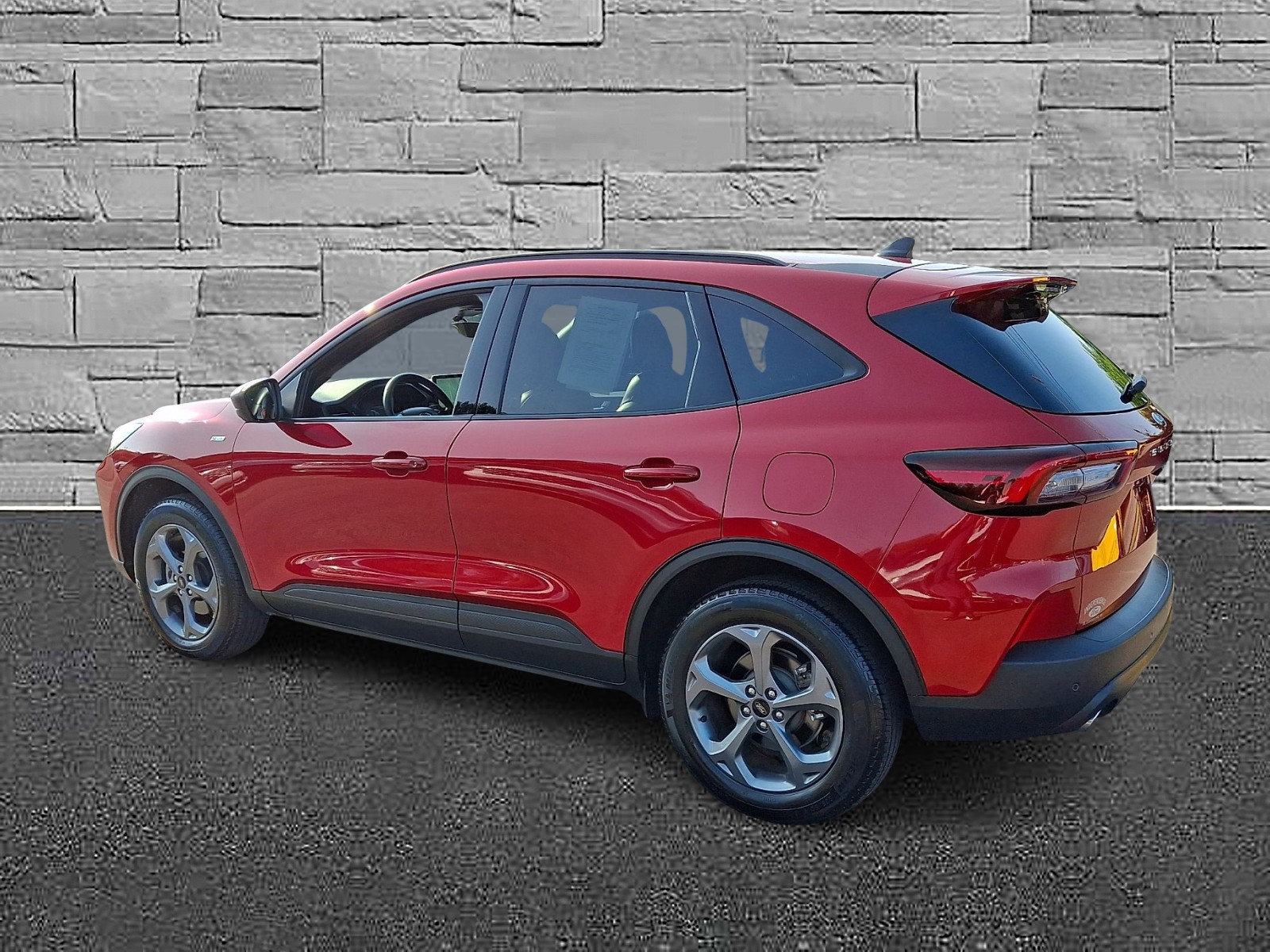 Certified 2025 Ford Escape ST-Line w/ Tech Pack #1 AWD/4WD image 7
