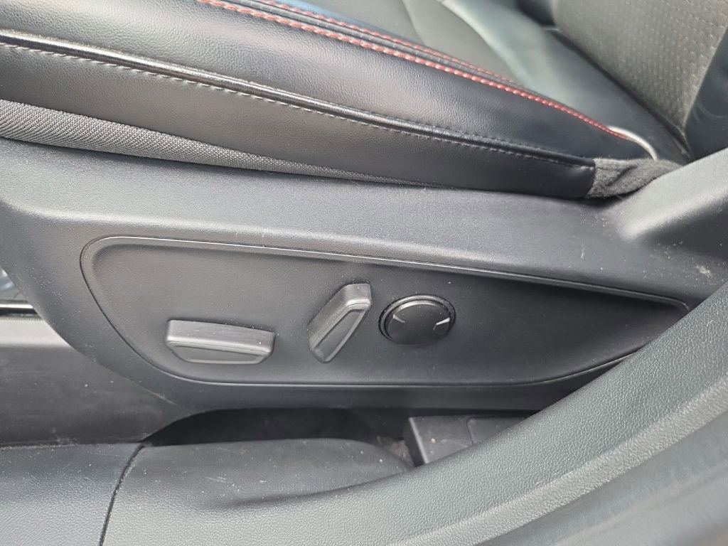 Certified 2024 Ford Escape ST-Line w/ Tech Pack #1 image 14