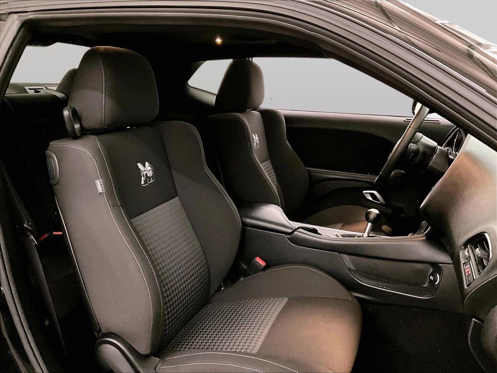 Used 2022 Dodge Challenger R/T Scat Pack RWD image 7