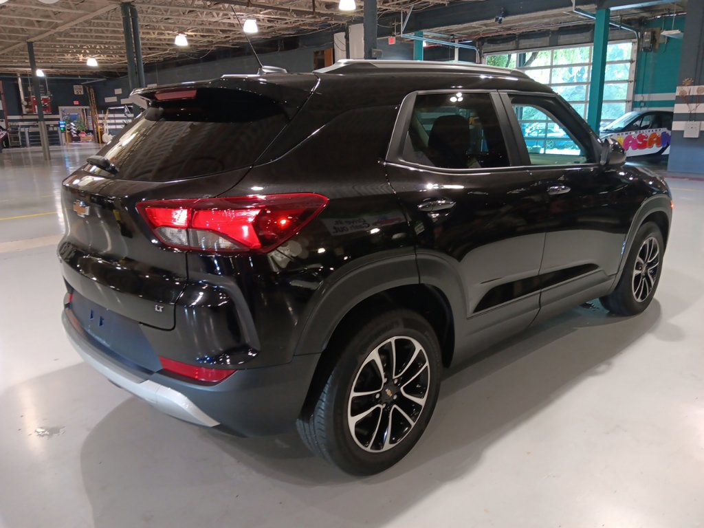Used 2024 Chevrolet TrailBlazer LT FWD image 11