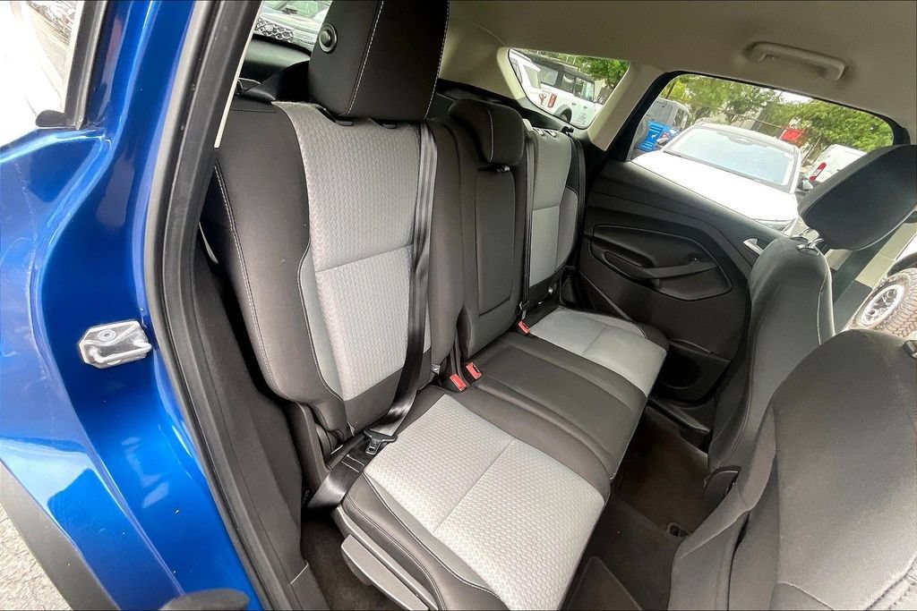 Certified 2017 Ford Escape SE FWD image 26