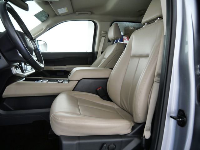 Certified 2023 Ford Expedition Max XLT image 17