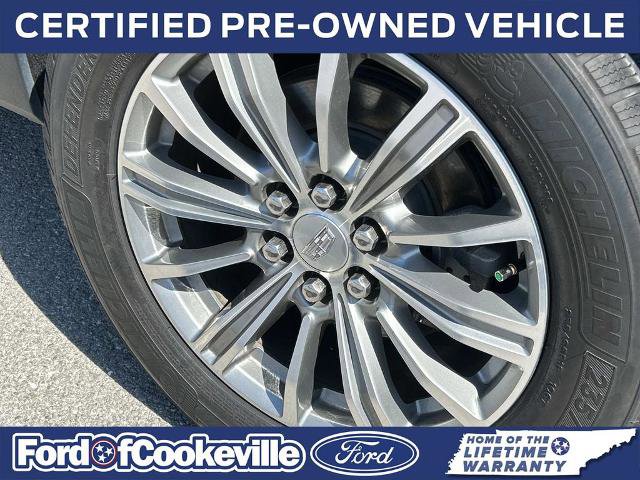 Used 2017 Cadillac XT5 Luxury w/ Driver Awareness Package FWD image 12