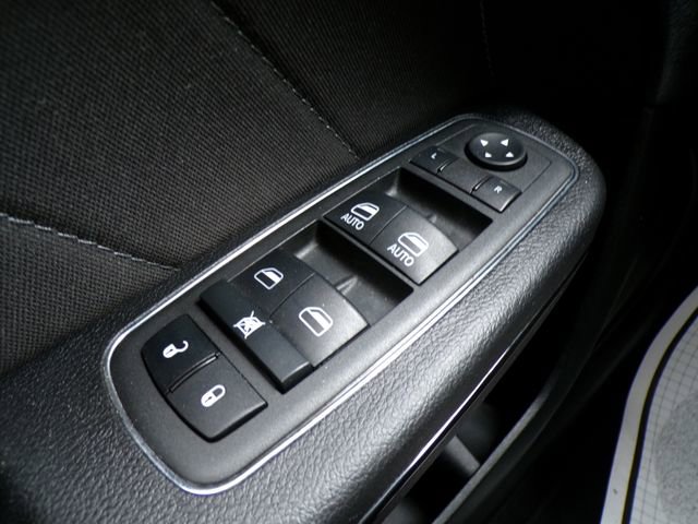 Used 2022 Dodge Charger SXT w/ Driver Convenience Group RWD image 21
