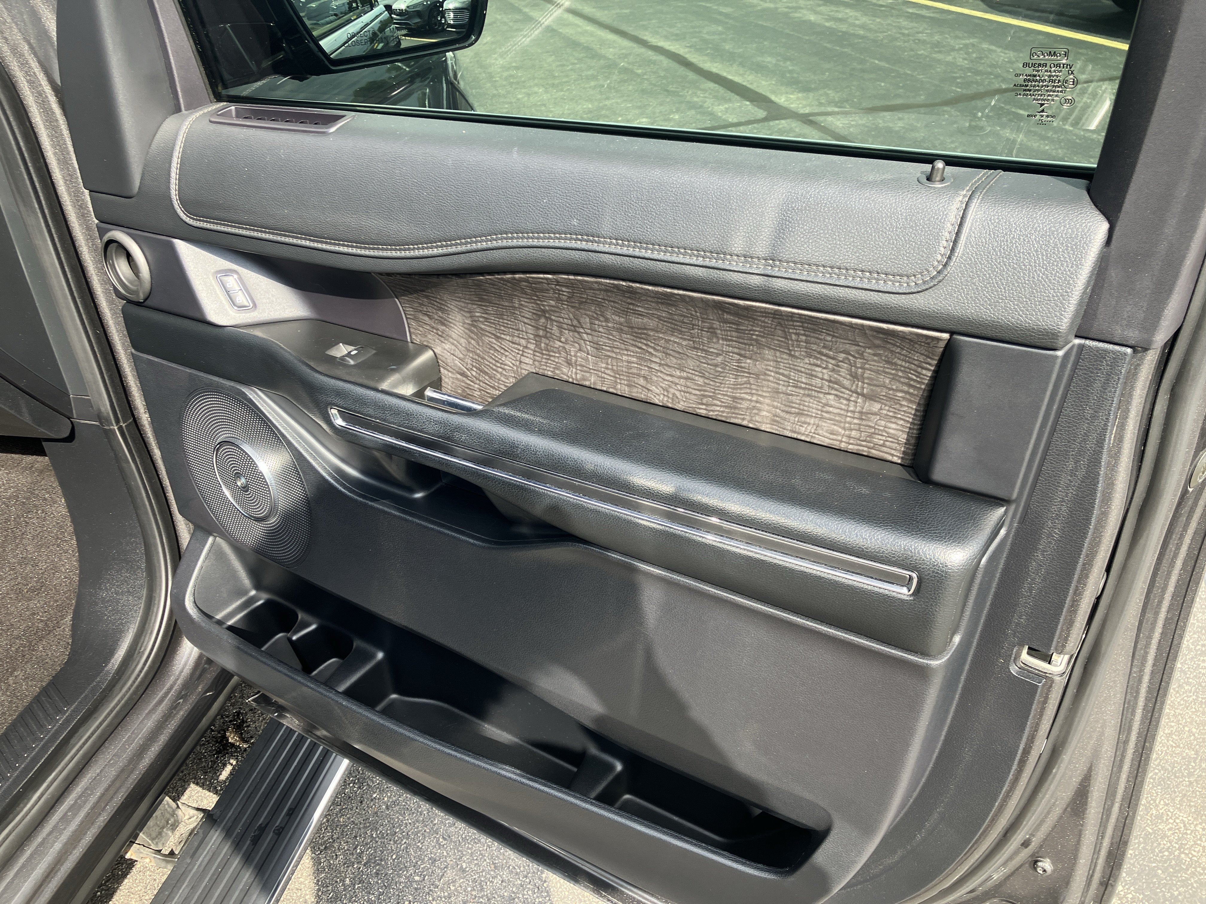 Certified 2021 Ford Expedition Limited AWD/4WD image 15