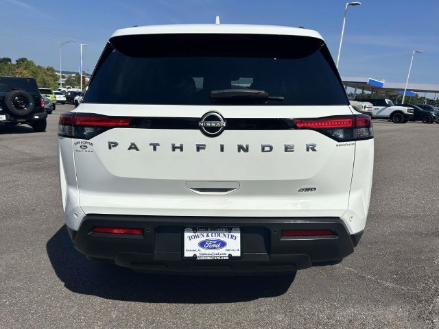 Used 2025 Nissan Pathfinder SV AWD/4WD image 4