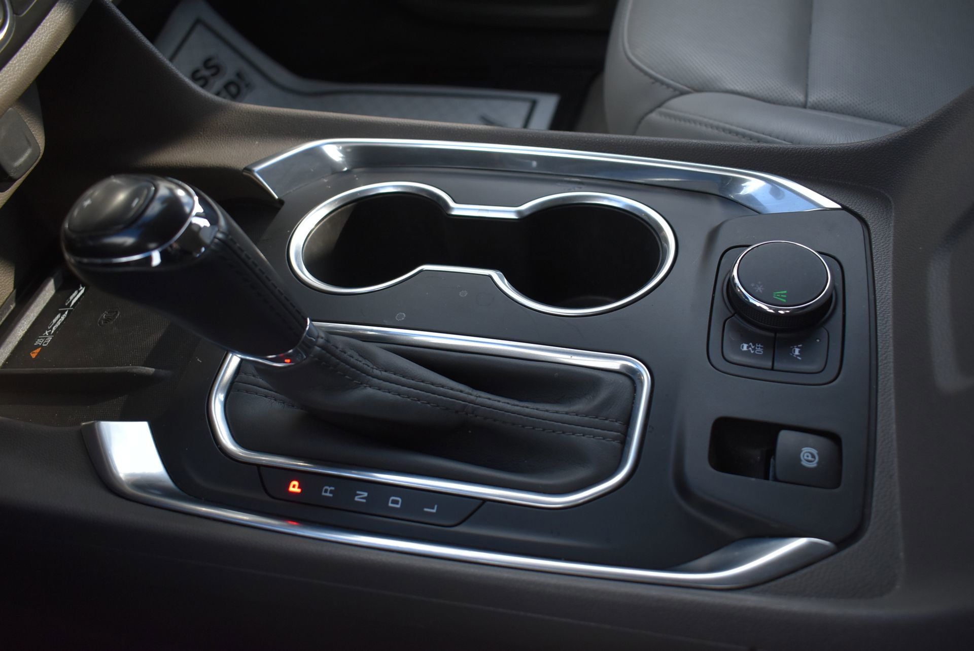 Used 2020 Chevrolet Traverse Premier image 31