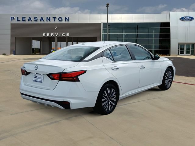 Used 2025 Nissan Altima 2.5 SV FWD image 5