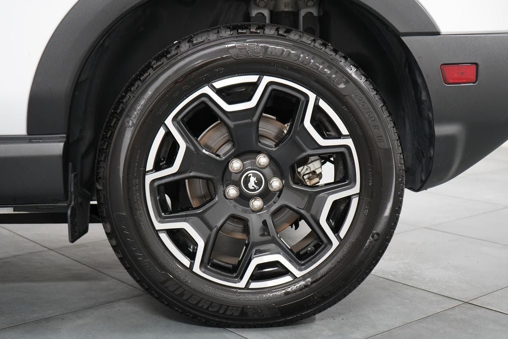Certified 2025 Ford Bronco Sport Outer Banks w/ Outer Banks Tech Package+ AWD/4WD image 43