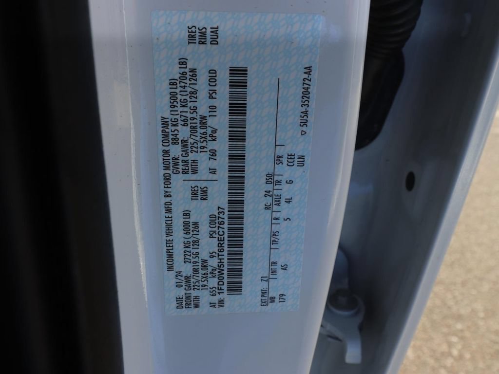 Certified 2024 Ford F550 4x4 Crew Cab Super Duty image 22