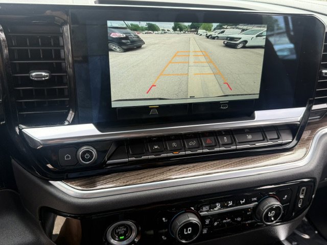 Used 2022 Chevrolet Silverado 1500 LT image 16