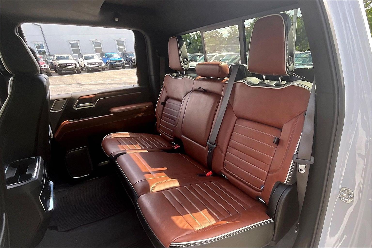 Used 2025 GMC Sierra 2500 Denali Ultimate AWD/4WD image 25
