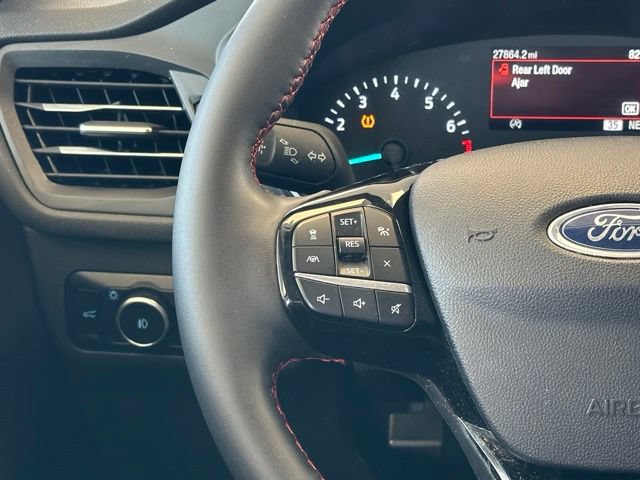 Certified 2022 Ford Escape SEL w/ SEL Stealth AWD Package image 10