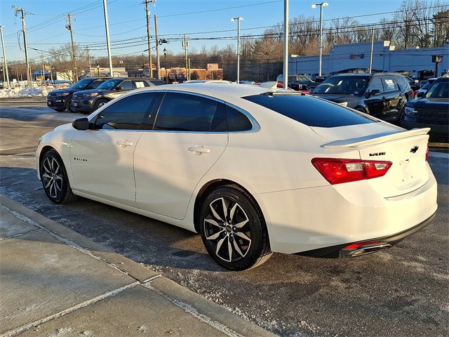 Used 2021 Chevrolet Malibu RS image 2