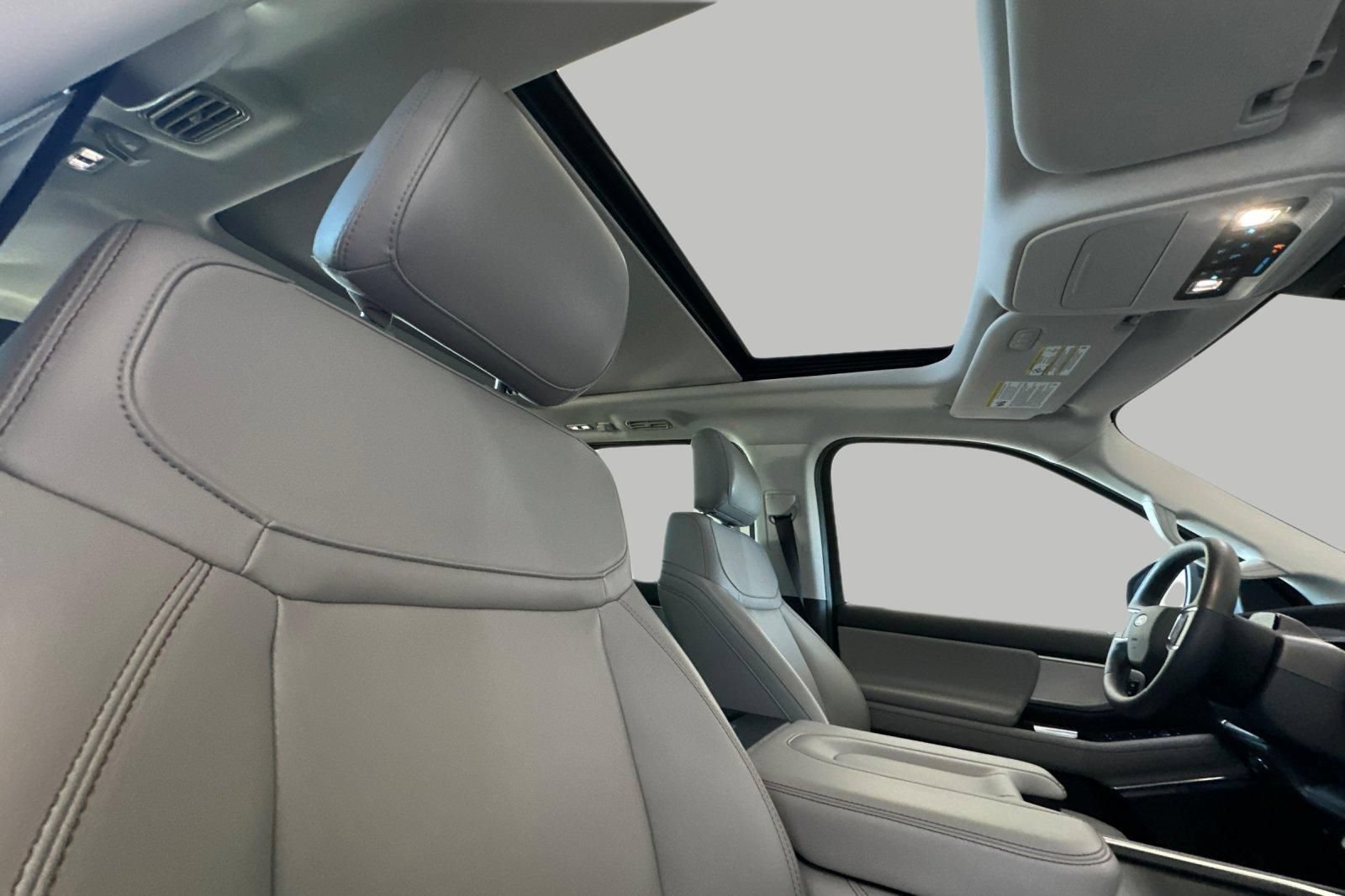 Certified 2025 Ford Expedition Max Active AWD/4WD image 18