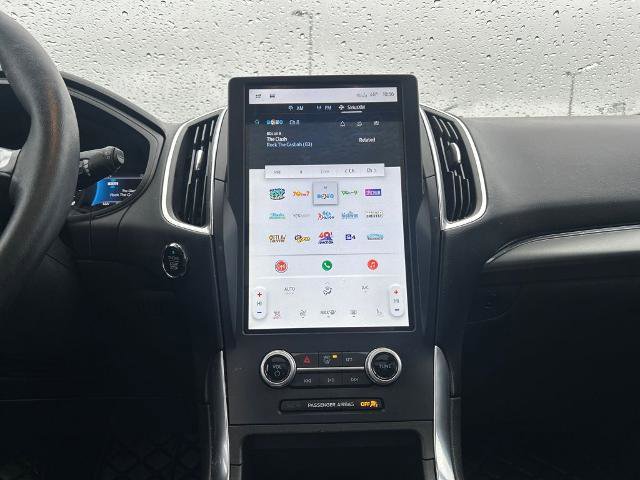 Certified 2022 Ford Edge Titanium w/ Class II Trailer Tow Package image 27