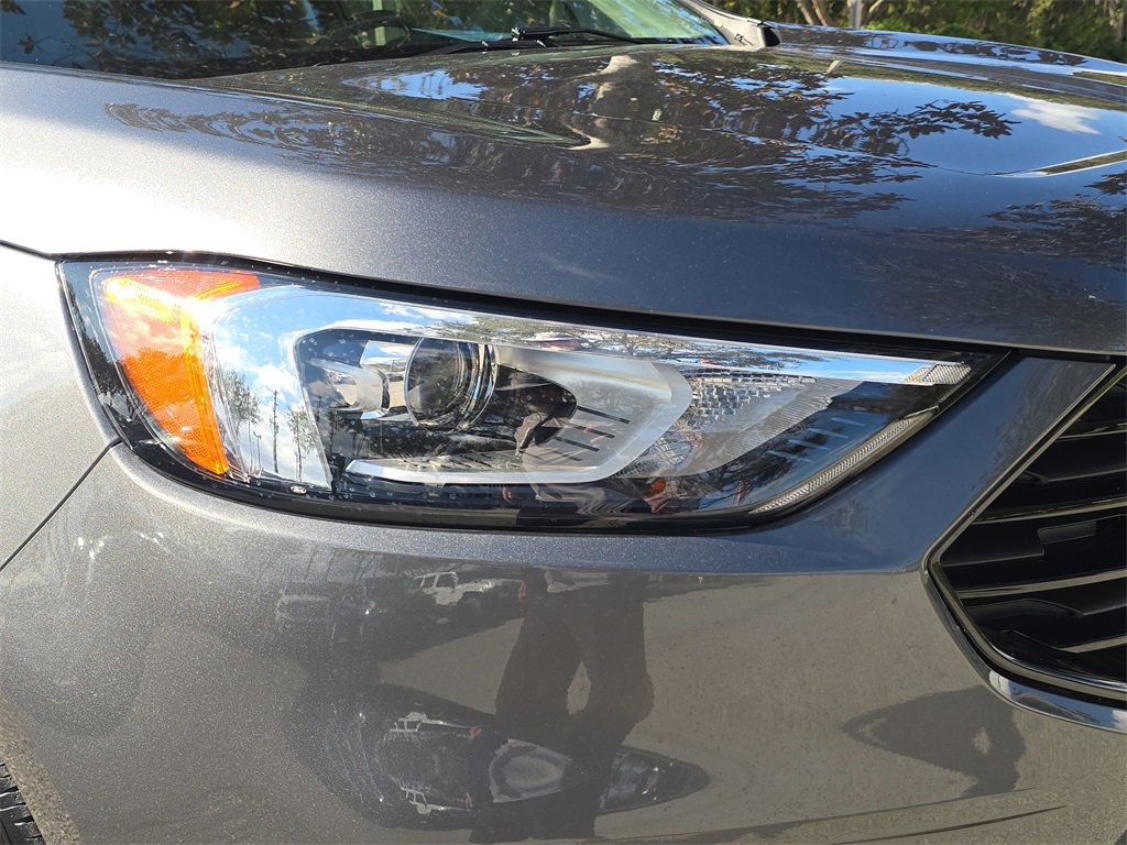 Certified 2022 Ford Edge SE w/ Black Appearance Package image 6