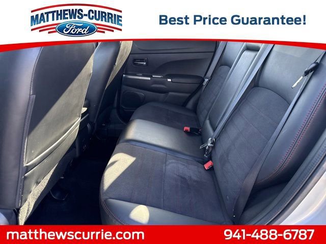 Used 2024 Mitsubishi Outlander Sport SE image 12