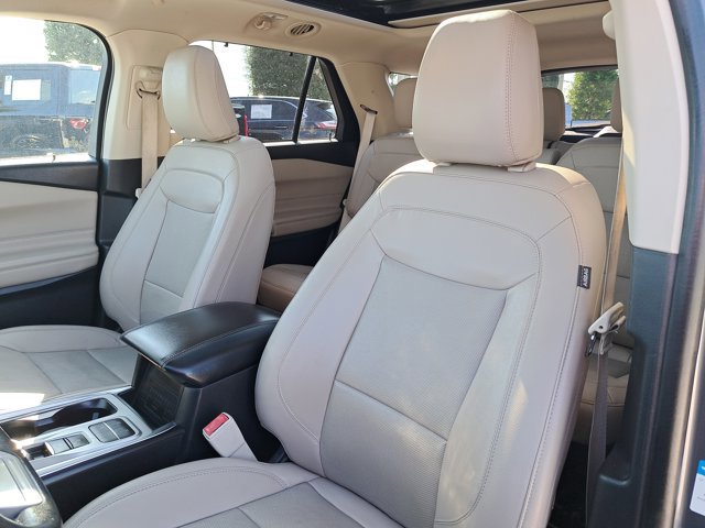 Certified 2021 Ford Explorer Limited w/ Hybrid Equipment Group 310A image 19