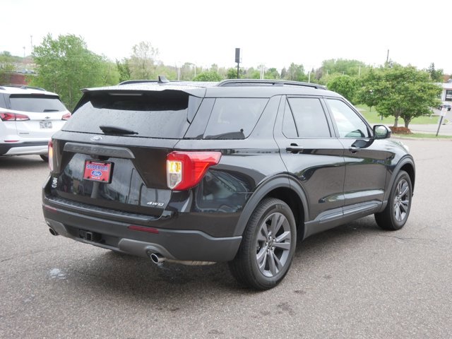 Certified 2023 Ford Explorer XLT w/ Equipment Group 202A AWD/4WD image 5