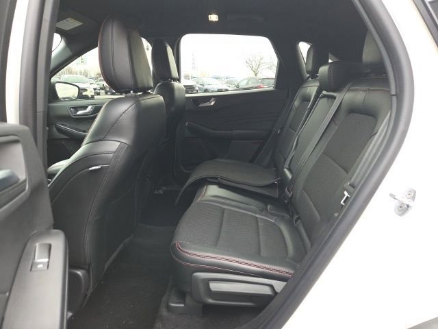 Certified 2025 Ford Escape ST-Line w/ Tech Pack #1 image 15