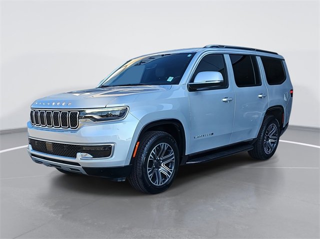 Used 2022 Jeep Wagoneer Series III w/ Flexible Seating Group image 7