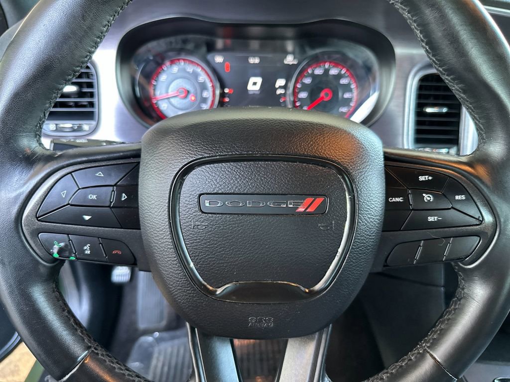 Used 2018 Dodge Charger SXT w/ Blacktop Package RWD image 21
