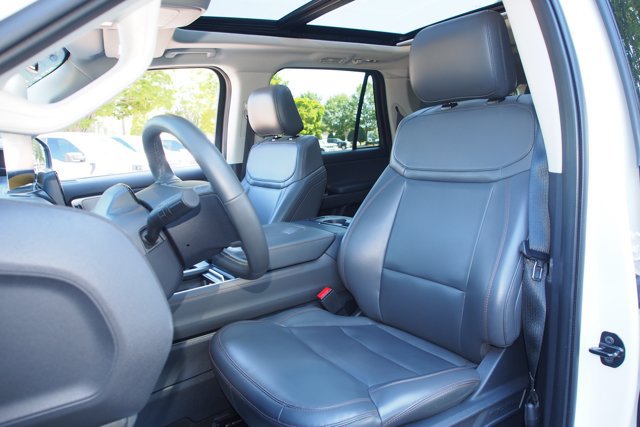 Certified 2025 Ford Expedition Max Active AWD/4WD image 21