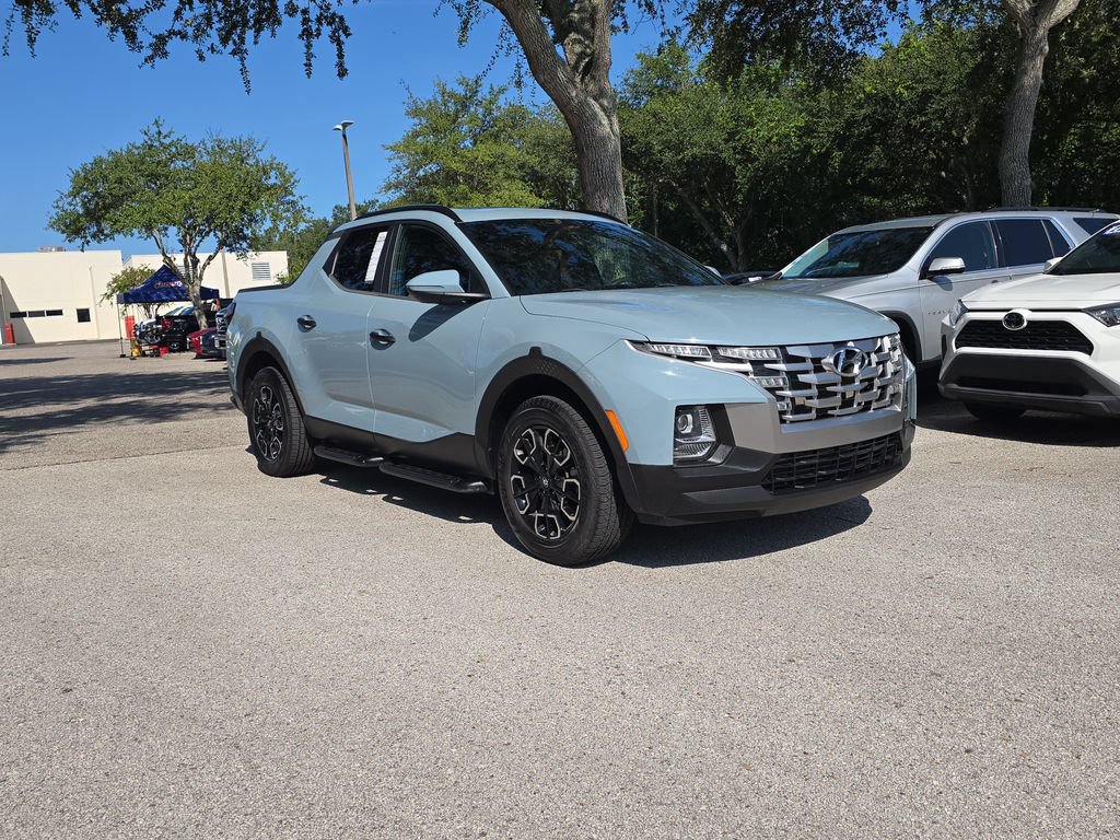 Used 2022 Hyundai Santa Cruz SEL w/ Activity Package FWD image 2