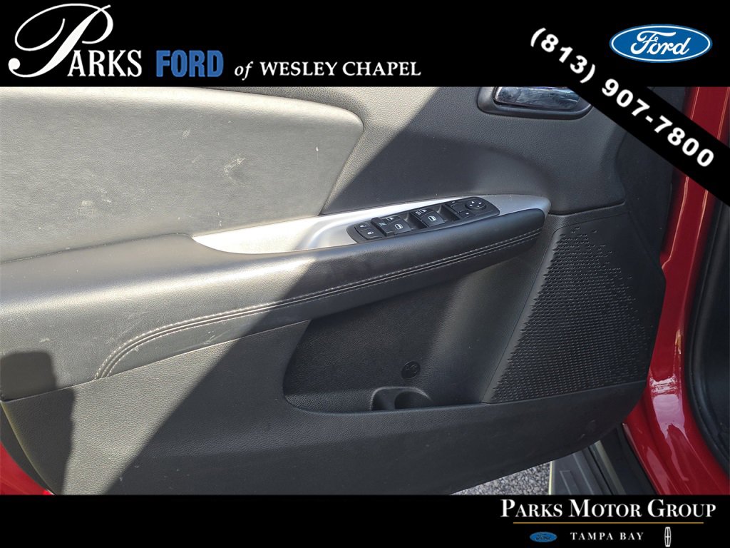 Used 2018 Dodge Journey SE image 17