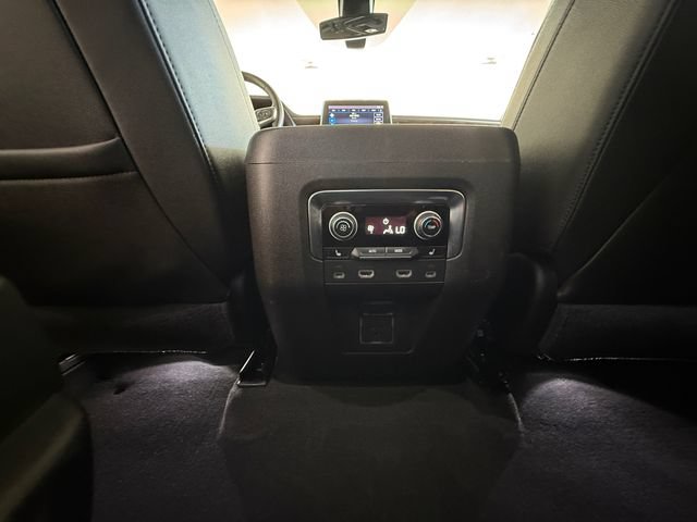 Used 2021 Chevrolet Tahoe Z71 w/ Z71 Off-Road Package AWD/4WD image 25