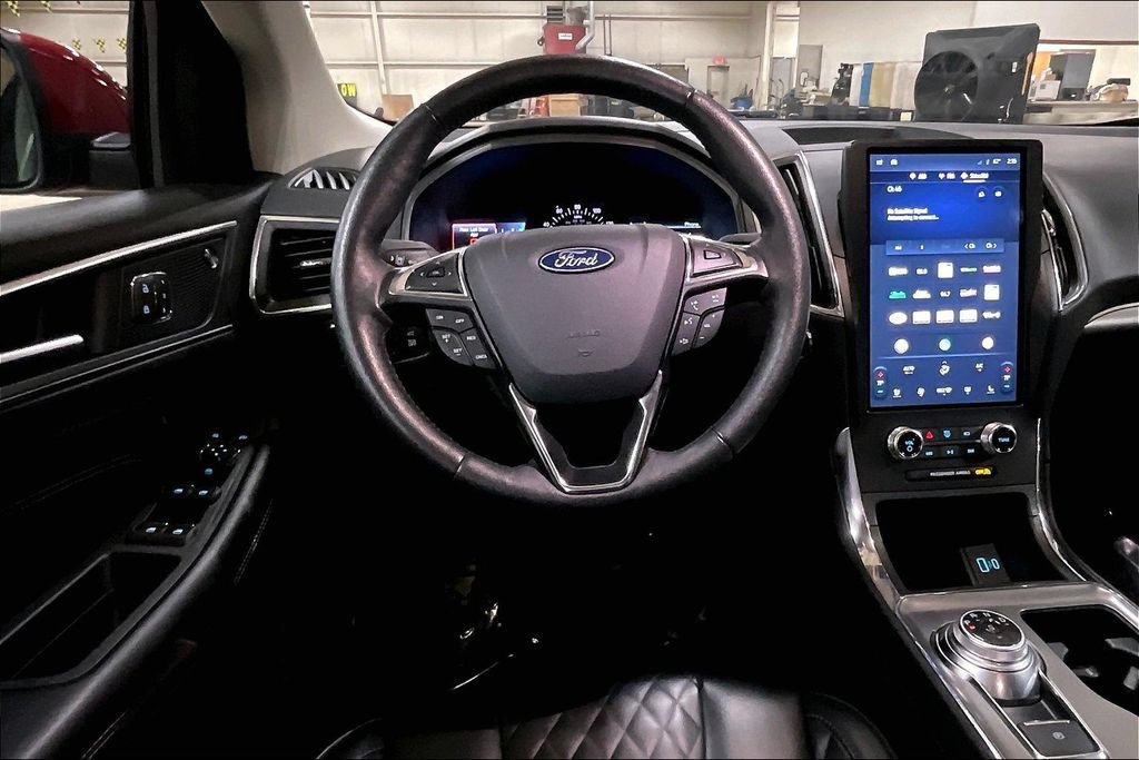 Certified 2024 Ford Edge Titanium AWD/4WD image 5