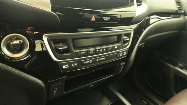 Used 2018 Honda Ridgeline Black Edition image 18