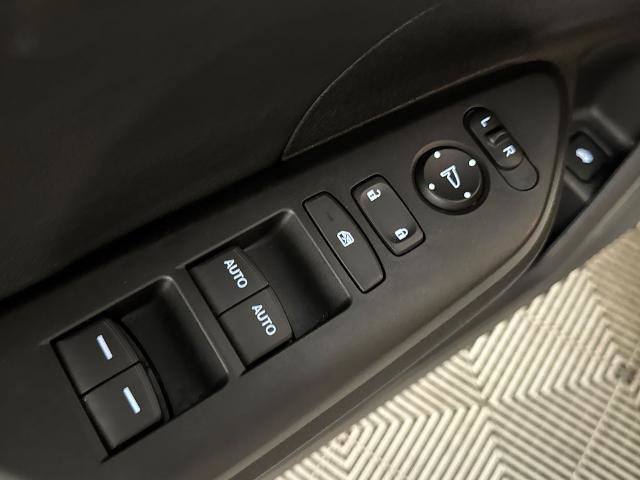Used 2018 Honda Civic Touring image 16