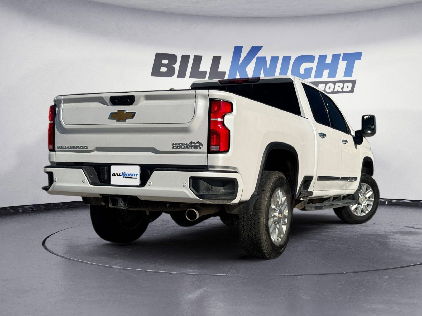 Used 2025 Chevrolet Silverado 3500 High Country w/ High Country Premium Package image 5