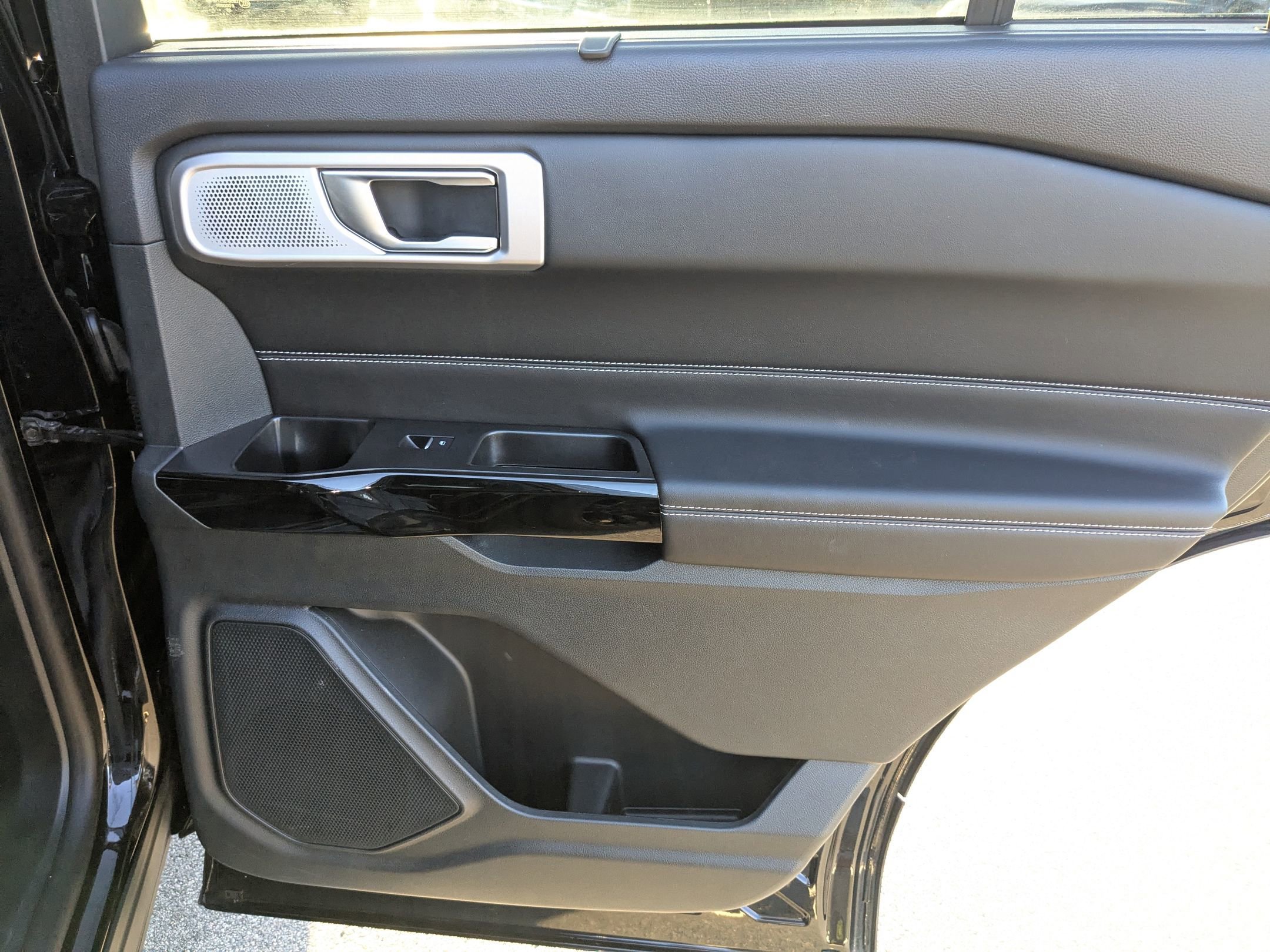 Certified 2024 Ford Explorer ST w/ Equipment Group 401A image 43